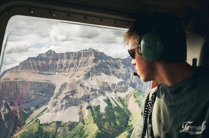 30 Minute Helicopter Tour over Lake Minnewanka, Banff - Timing and group size: 45 minutes that don’t drag