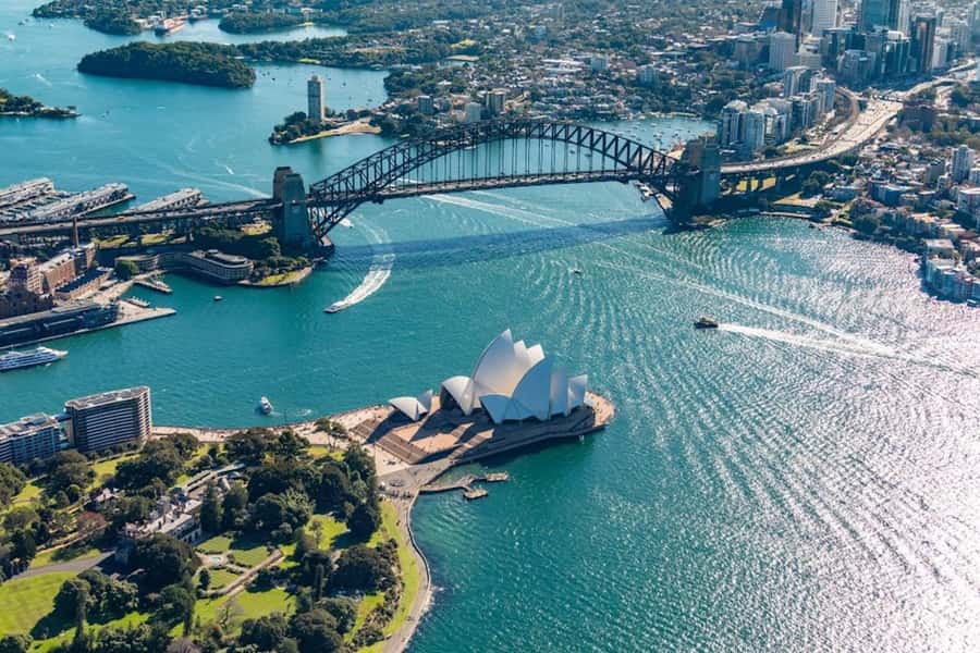 30-minute Private Sydney Harbour Helicopter Tour for 2 - Pilot Commentary: What You’ll Learn (and What You Won’t)