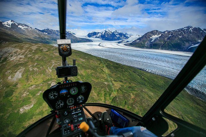Alaska Heli Hiking - ANCHORAGE AREA - Lunch Included: Eating in the Mountains Without Losing the Moment