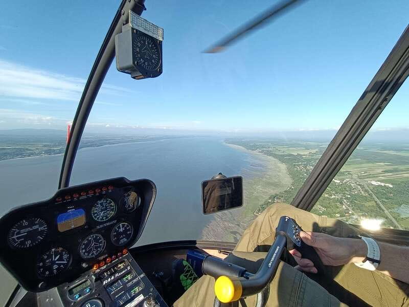 Attitude-Helicopter: Helicopter tour of Quebec City - Who Should Think Twice