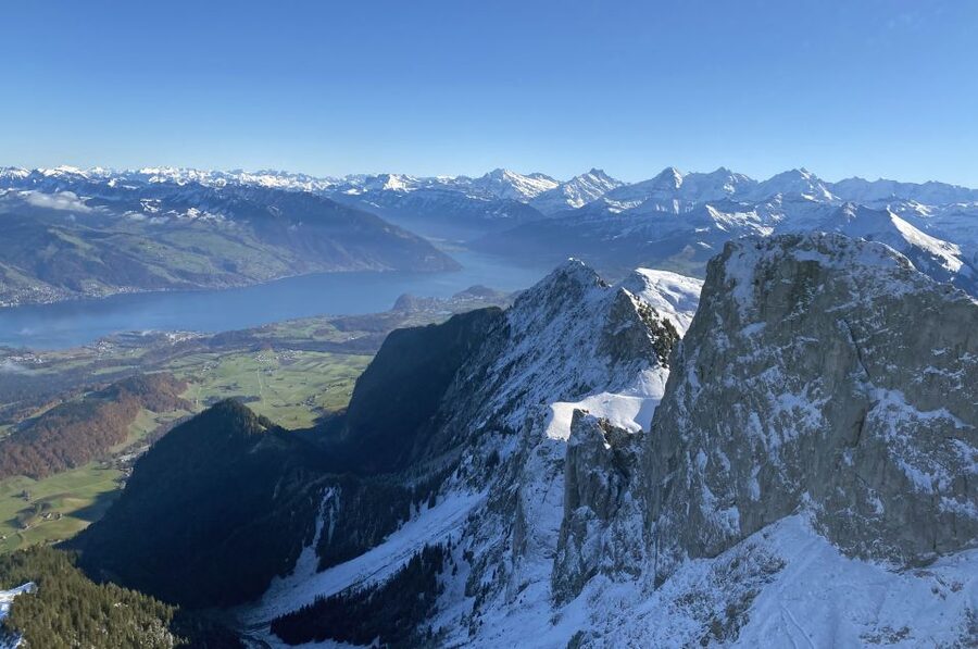 Bern: Mountain & Lake Helicopter Flight for 2 or 3 People - Bern-Belp airport check-in: the 5-minute safety rhythm