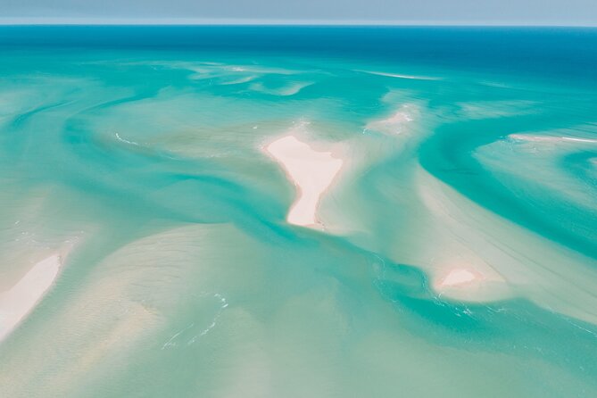 Broome's Creeks & Coast: 45-Minute Scenic Helicopter Flight - Getting your bearings fast: Cable Beach to Roebuck Bay from the air
