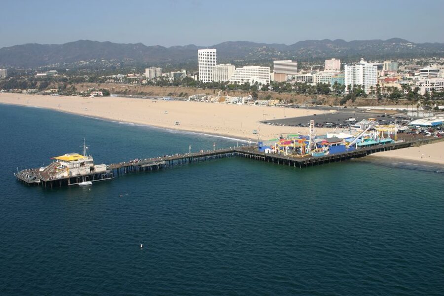 California Coastline & Hollywood Celebrity Helicopter Tour - Price and Value at $299 per Person