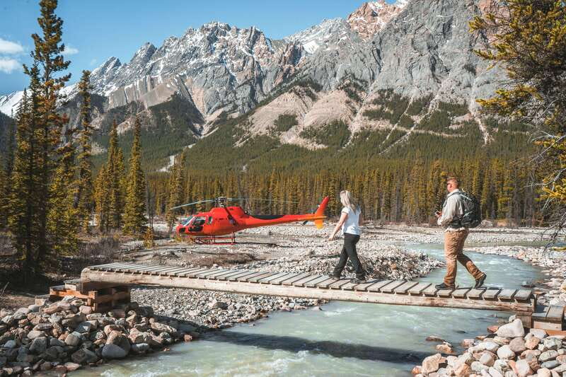 Canadian Rockies: Private Helicopter Tour and Hike for Two - One Hour on Foot: Twin Falls vs Snowshoe Time