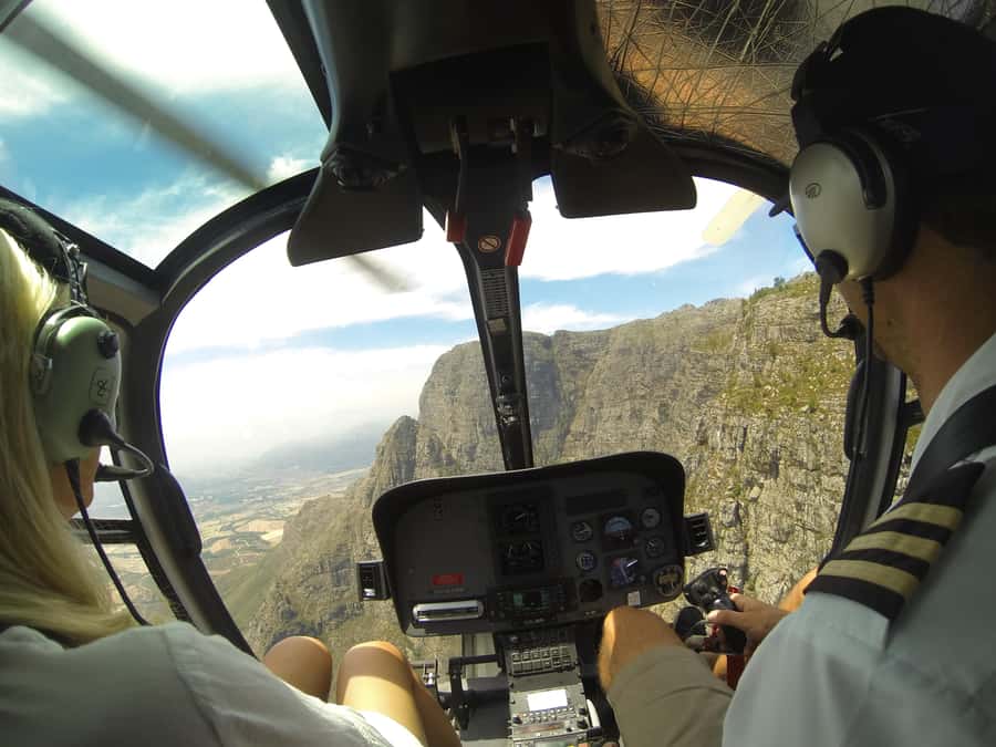 Cape Town: 2 Oceans Helicopter Flight with Boat Tour Ticket - Getting To The Helipad: V&A Waterfront Check-In That Moves, Not Drags