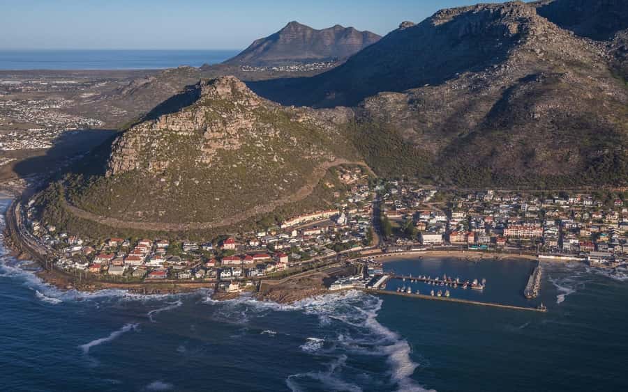 Cape Town: 2 Oceans Helicopter Flight with Boat Tour Ticket - Using Your Included Catamaran Cruise Ticket at the V&A Waterfront