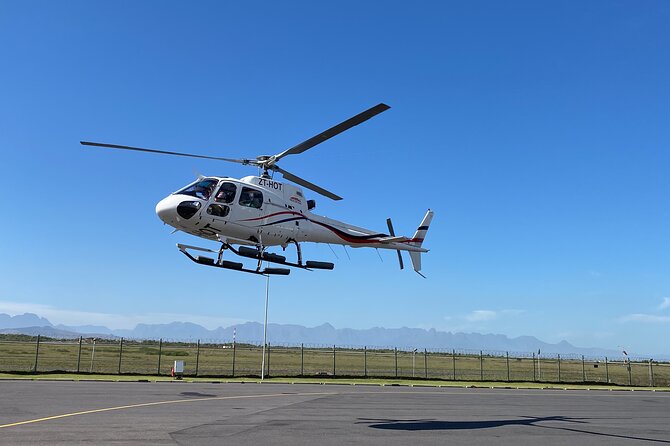 Cape Town: 25min Helicopter Flight with Complimentary Boat Cruise - Over the Twelve Apostles, Hout Bay, and the path to the two oceans
