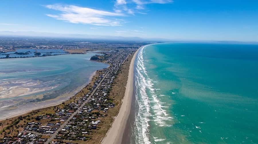Christchurch: 20-Minutes City Helicopter Flight - Christchurch’s Garden City look: Avon River, parks, and the Botanical Gardens from above
