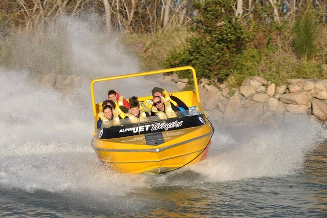 Christchurch Heli-Jet - Helicopter and Jet Boat - Waimakariri River jet boat: riding The Braided Blast