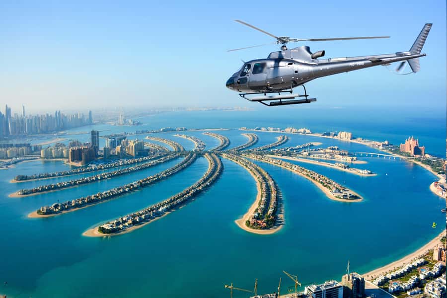 Dubai: 17-Minute Helicopter Tour over Palm Jumeirah - Downtown Dubai highlights: Burj Khalifa, Business Bay, and the “money skyline”