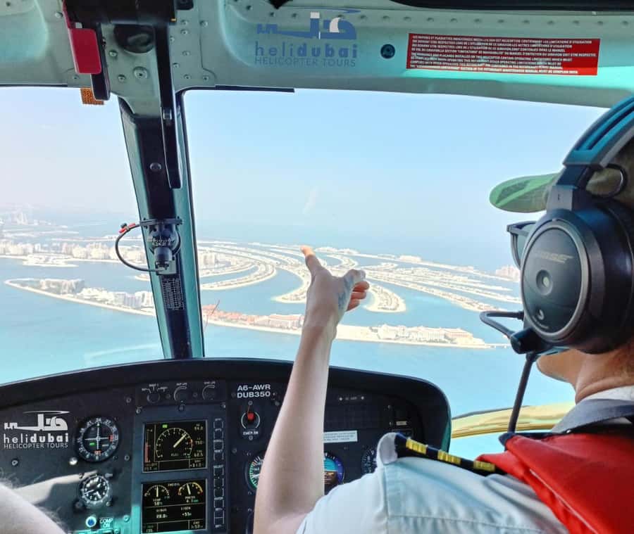 Dubai: 22-Minute Helicopter Flight - Palm Jumeirah, Atlantis, and the World Islands: Man-Made Wonder in Real Proportions