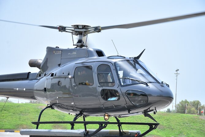 Dubai Helicopter Tour: Experience Dubai’s Iconic Landmarks - On-Board Wi‑Fi and Live Streaming: Sharing the View While It’s Happening