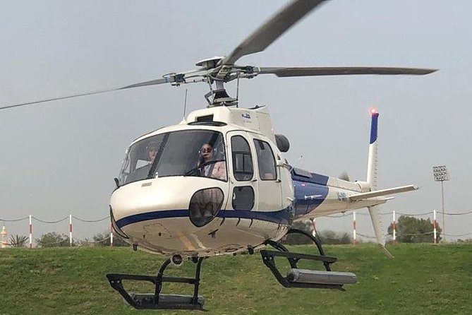 Dubai Helicopter Tour: Experience Dubai’s Iconic Landmarks - Crew, Safety, and Small-Group Service That Actually Matters