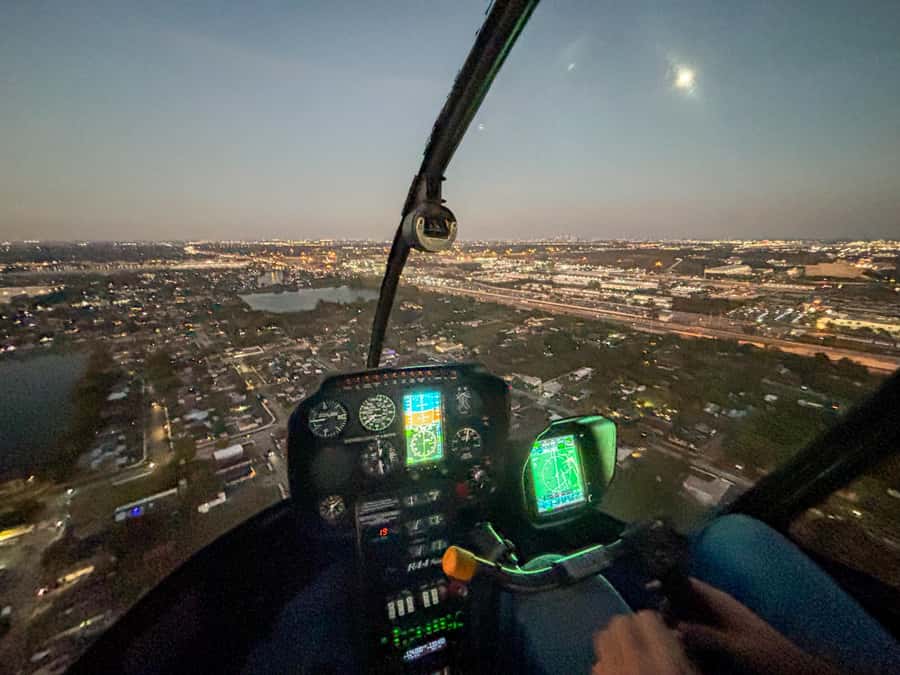 Fort Lauderdale : Romantic Champagne Helicopter Flight Tour - Getting ready: safety briefing and comfort before takeoff
