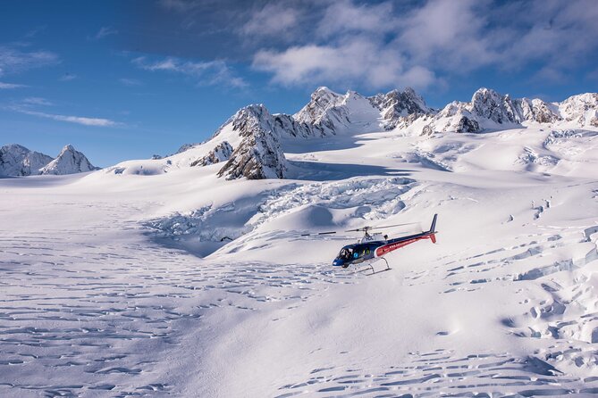 Fox Glacier: Twin Glacier Helicopter Flight with Snow Landing - The snow landing on Fox Glacier: the stop that changes everything