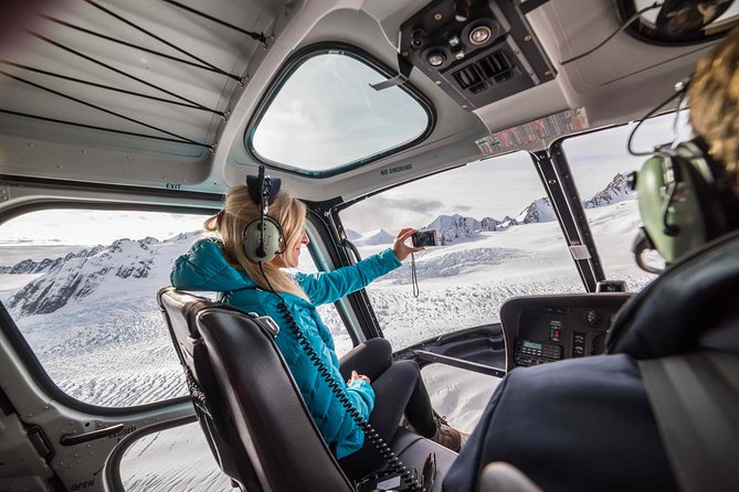 Fox Glacier: Twin Glacier Helicopter Flight with Snow Landing - How the twin-glacier route works in the air