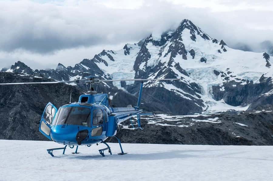 Franz Josef: 4-Glacier Helicopter Ride with 2 Landings - Who Should Book This Ride?