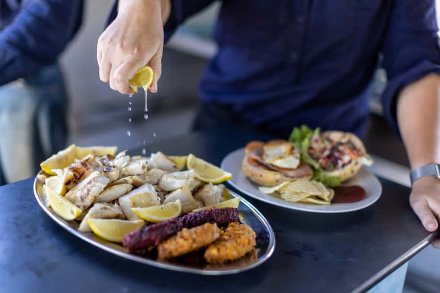 From Darwin: Top End Helicopter Ride & BBQ Cruise Day Trip - Key things that make this Top End day trip work