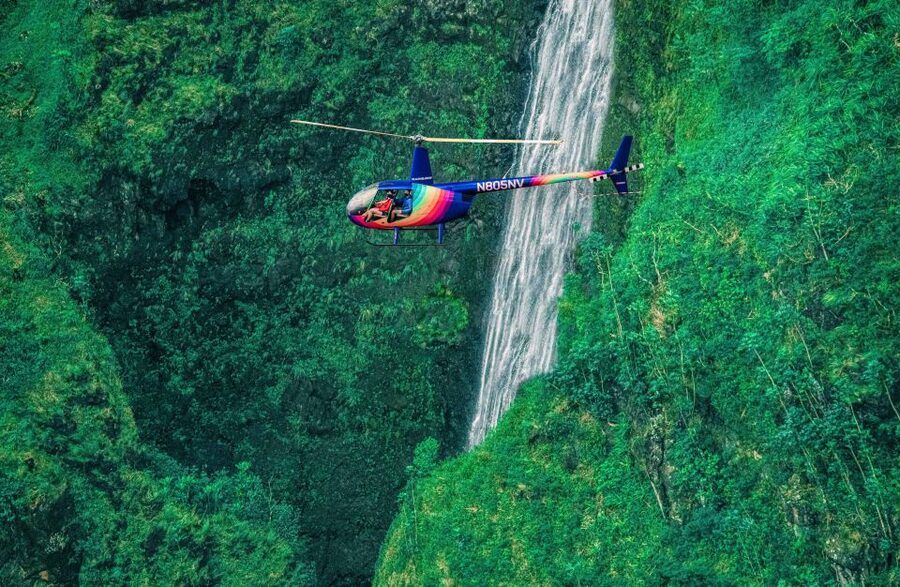 From Honolulu: Oahu 60min Helicopter Tour with Doors Off/On - Pearl Harbor and the USS Arizona Memorial: respectful, stark, and unforgettable from the air