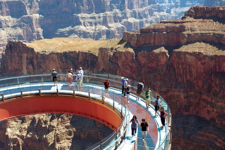 From Las Vegas: Grand Canyon Skywalk Express Helicopter Tour - Landing at Grand Canyon West: Efficient Ground Time, Real Engineering Payoff
