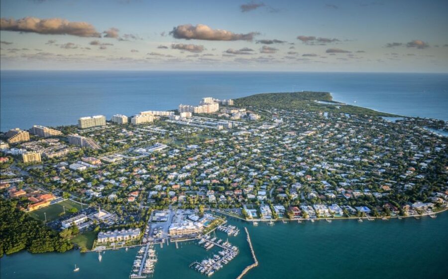 From Pembroke Pines: Helicopter Tour Over Miami - Should you book the Helicopter Tour Over Miami from Pembroke Pines?