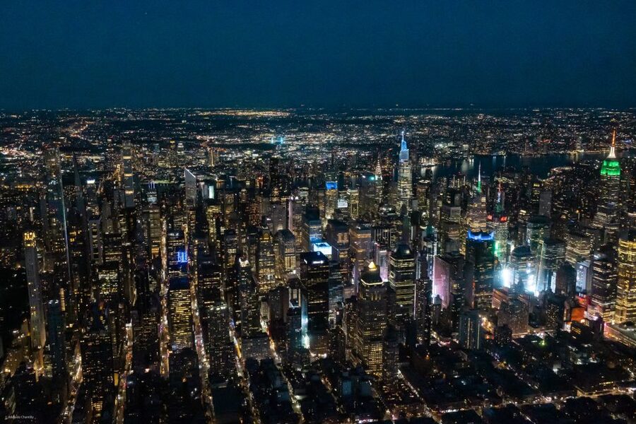 From Westchester: NYC Private Helicopter Tour for Couples - Practical limits and safety: weight, height, and small rules