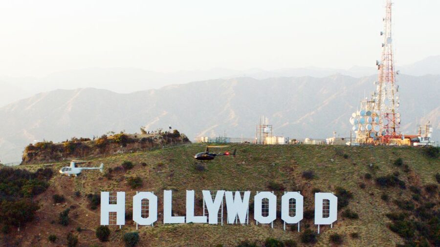 Hollywood & Beverly Hills Celebrity Helicopter Tour - Warner Bros. Studios and the Walk of Fame: city signals at flying speed