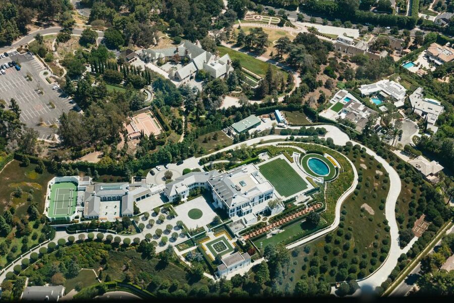 Hollywood & Beverly Hills Celebrity Helicopter Tour - Mulholland Drive to Beverly Hills and Bel Air: celebrity neighborhoods up close