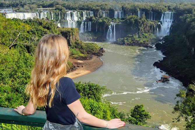 Iguassu Falls Brazilian Side: Macuco Safari, Helicopter Flight and Bird Park - Parque das Aves Bird Park: When You Need a Break From Water Power