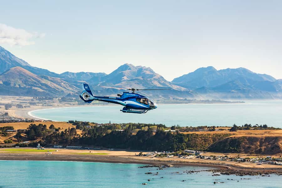 Kaikoura: 1-Hour Whale Watching Helicopter Tour - The Pilot and Guide Effect: Clear Explanations, Smooth Flying
