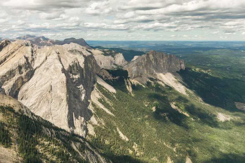 Kananaskis: 20 Minute "Warrior lookout" Helicopter Tour - The peak-to-peak flight loop: Hunchback, Yates, and the others