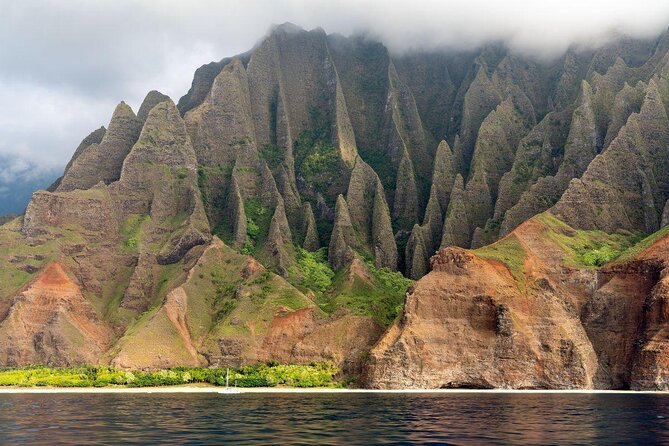 Kauai Deluxe Waterfall Safari: Helicopter Tour - The value of seeing Kauai fast from the cockpit