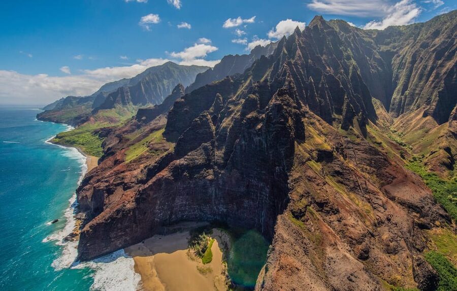 Kauai: Eco Adventure Helicopter Tour - Waimea Canyon, the Grand Canyon of the Pacific: Where Color and Scale Do the Talking
