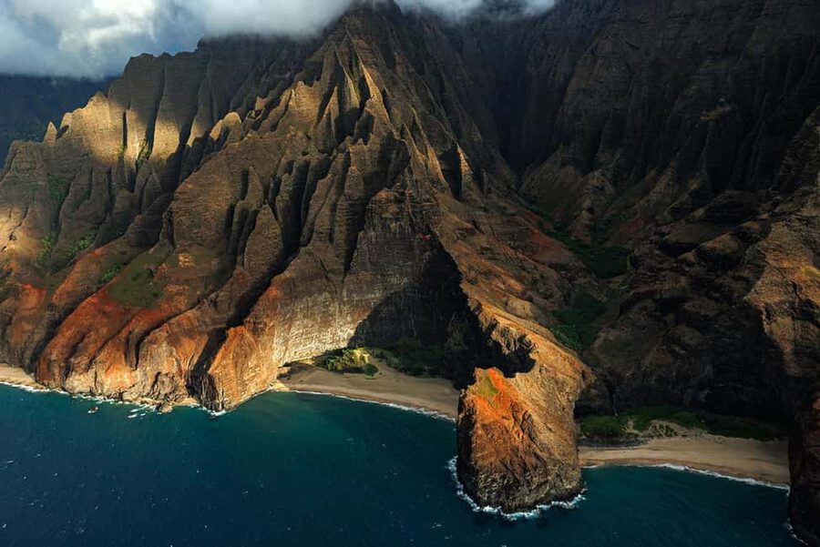 Kauai: Hughes 500 4-Passenger Doors-Off Helicopter Flight - Price value: is $369 per person worth it?