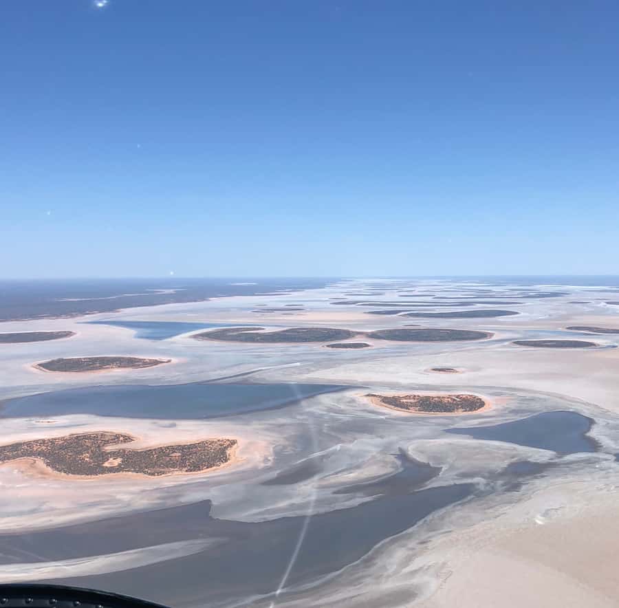 Lake Amadeus, Uluru & Kata Tjuta Helicopter Tour - Getting In and Out Smoothly: Pickup Points and What You Need