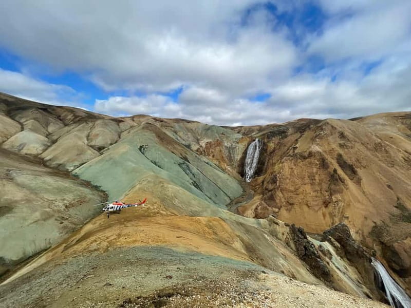 Landmannalaugar: Helicopter tour with 3 Landings - Geysir Geothermal Area: eruptions up to 70 meters