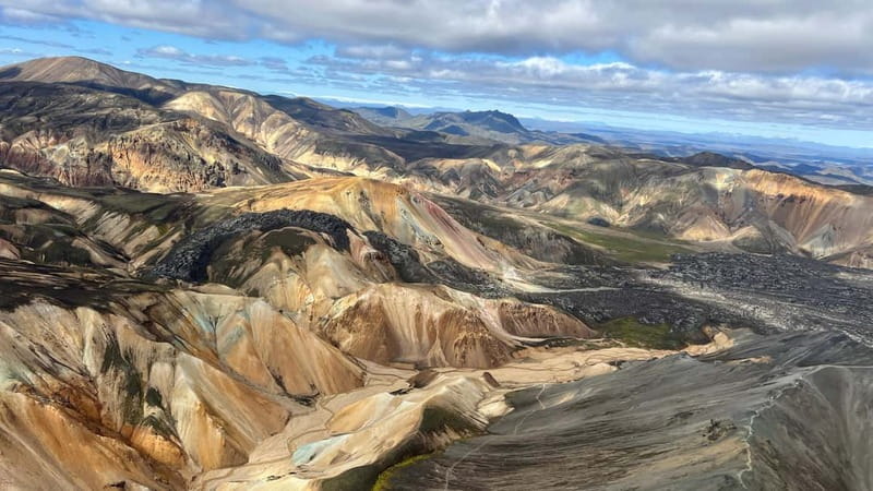 Landmannalaugar: Helicopter tour with 3 Landings - Ace FBO Reykjavík to the flight mindset: small group, English guidance