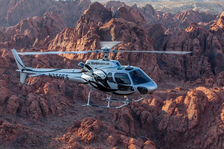 Las Vegas: Grand Canyon Heli Tour and Valley of Fire Landing - Safety briefing and small-group reality in a 6-seat helicopter