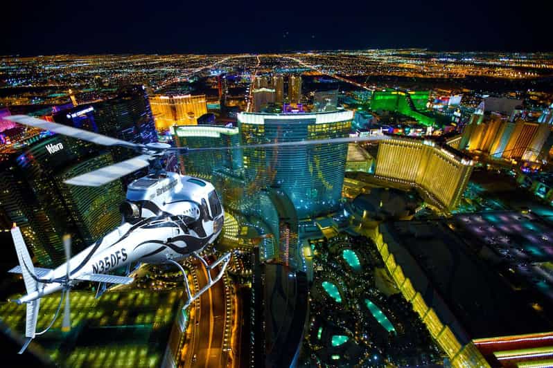 Las Vegas: Nighttime Helicopter Flight over the Strip - A 10–12 Minute Strip Flight with VIP Pickup