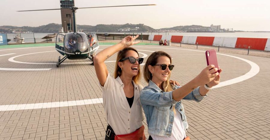 Lisbon: City and Coastline Sightseeing Helicopter Flight - Key Points at a Glance