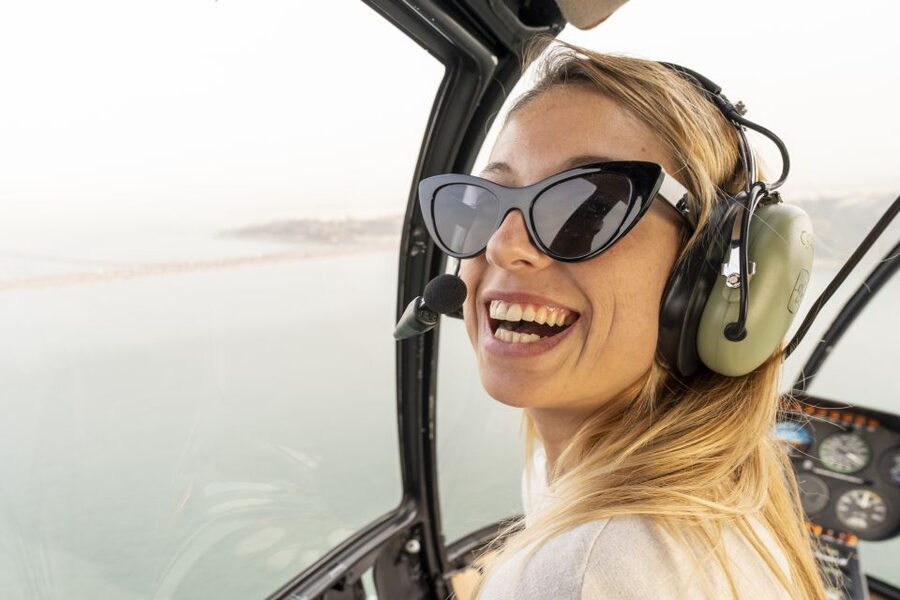 Lisbon: City and Coastline Sightseeing Helicopter Flight - Photos and Comfort: How to Get the Best Shots in 10 Minutes