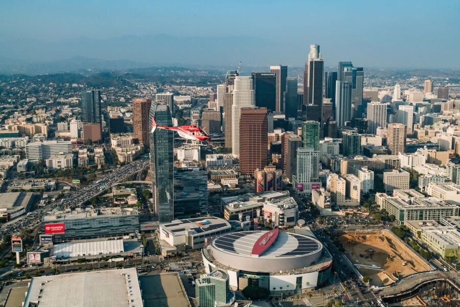 Los Angeles: Downtown Landing Helicopter Tour - Key things that make this tour worth your time