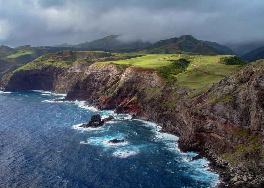 Maui: Waterfalls of West Maui and Molokai Helicopter Tour - Why a helicopter is the fastest way to see West Maui waterfalls and Molokai sea cliffs