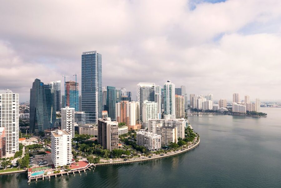 Miami: 30-Minute Helicopter Tour - Beach, Downtown & Islands - Star and Venetian Islands: Celebrity-Home Territory From a Different Angle