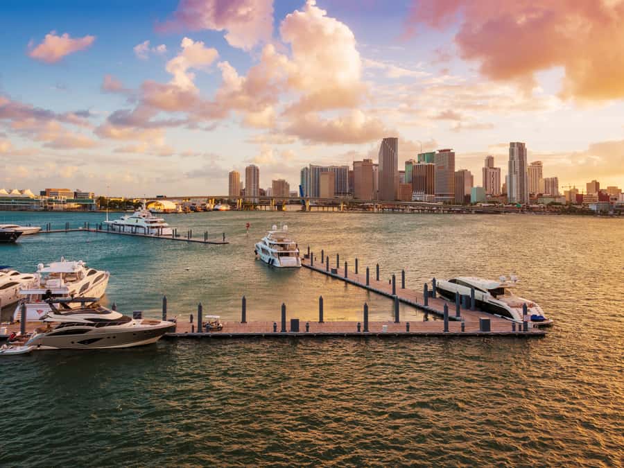 Miami: Private Sunset Helicopter Tour - Palm, Star, and Venetian Islands plus the golden mansions moment