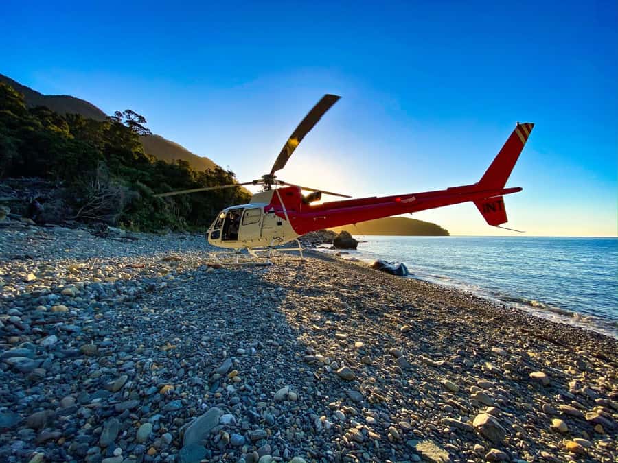 Milford Sound Extended Helicopter Flight & 3 Landings - The helicopter ride: why this route feels so complete