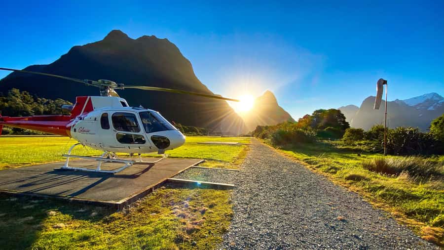 Milford Sound Extended Helicopter Flight & 3 Landings - Getting there from Queenstown without wasting your day