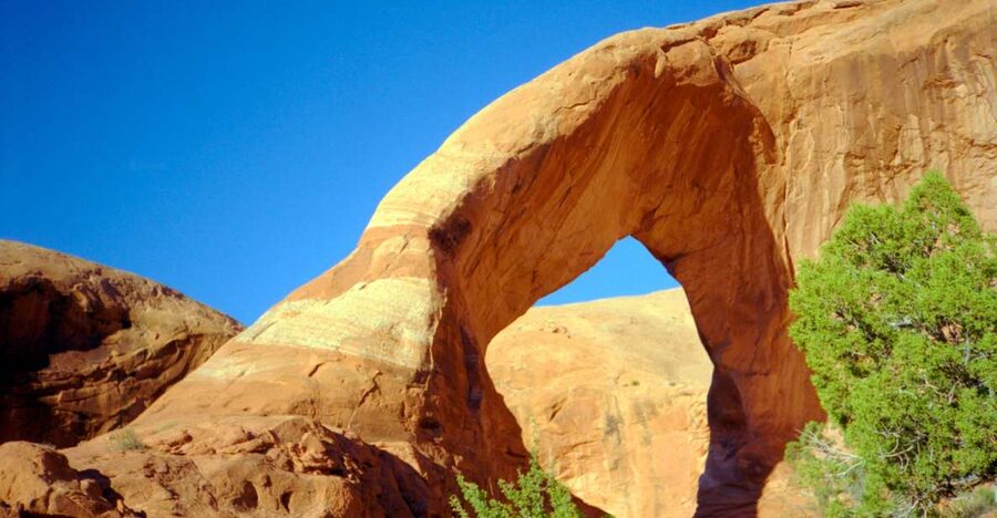 Moab: Backcountry Arches Helicopter Tour - Behind the Rocks Wilderness and the Fins-First Approach to Hidden Arches