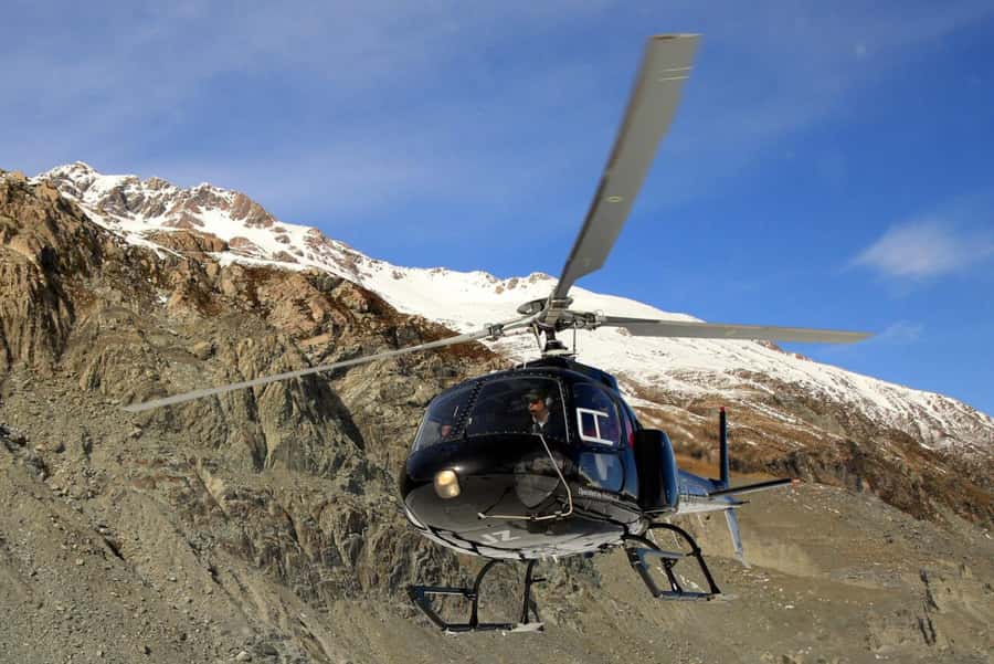 Mount Cook: Scenic Helicopter Flight with Alpine Landing - Who should book this Mt Cook helicopter flight with alpine landing
