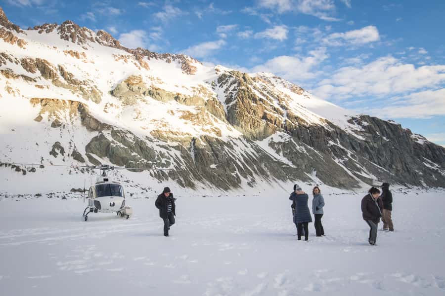 Mount Cook: Scenic Helicopter Flight with Alpine Landing - Price and logistics: is $226 for 25 minutes good value
